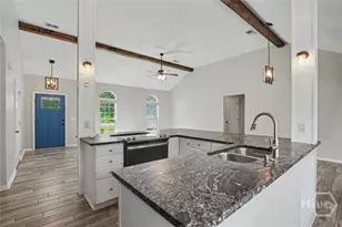 208 Burton Rd, Savannah, GA 31405 - Photo 10