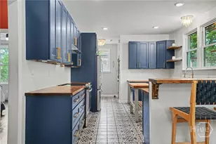 1129 E Duffy St, Savannah, GA 31404 - Photo 10
