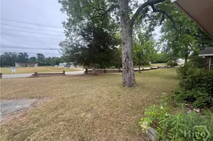 204 Mock St, Sylvania, GA 30467 - Photo 2