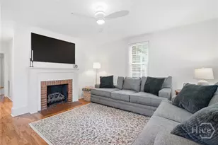 402 E 56th St, Savannah, GA 31405 - Photo 4