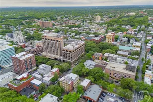 10 W Liberty St, Savannah, GA 31401 - Photo 34