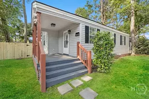 2111 Greenwood St, Savannah, GA 31404 - Photo 2