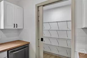 8610 Harmon Bluff Rd, Savannah, GA 31406 - Photo 12