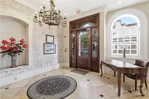 5 Whitaker St, Savannah, GA 31401 - Photo 4