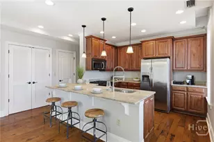 5 Whitaker St, Savannah, GA 31401 - Photo 14