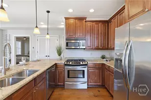 5 Whitaker St, Savannah, GA 31401 - Photo 16