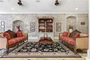 5 Whitaker St, Savannah, GA 31401 - Photo 6