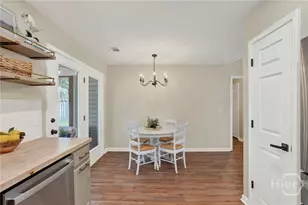 206 Druid Rd, Savannah, GA 31410 - Photo 12