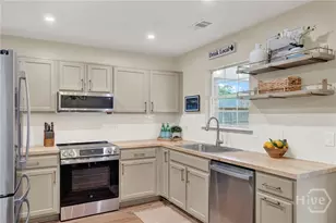 206 Druid Rd, Savannah, GA 31410 - Photo 14