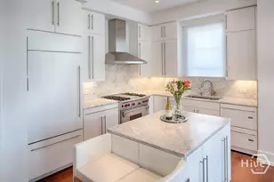 316 E State St, Savannah, GA 31401 - Photo 8