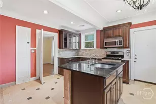 528 E 51st St, Savannah, GA 31405 - Photo 14
