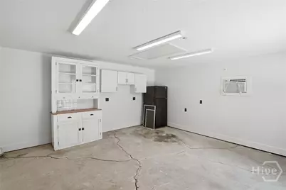 528 E 51st Street, Savannah, GA 31405 - Photo 30