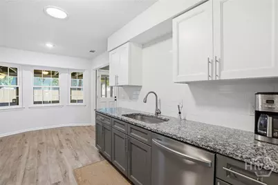 7 Goldfinch Court W, Savannah, GA 31419 - Photo 4