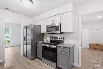 7 Goldfinch Court W, Savannah, GA 31419 - Photo 6