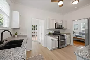 314 E 51st St, Savannah, GA 31405 - Photo 12