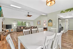 201 Blue Heron Dr, Savannah, GA 31410 - Photo 10