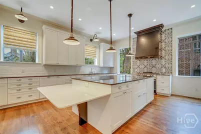 302 E 46th Street, Savannah, GA 31405 - Photo 20