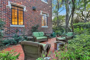 302 E 46th St, Savannah, GA 31405 - Photo 8