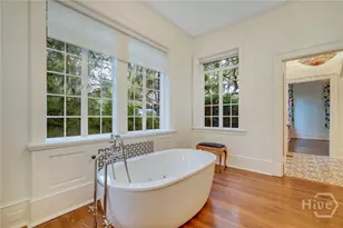 302 E 46th St, Savannah, GA 31405 - Photo 28