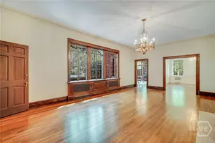 302 E 46th St, Savannah, GA 31405 - Photo 12