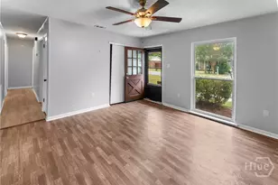 320 W Whatley St, Pooler, GA 31322 - Photo 6