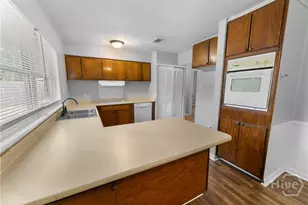 320 W Whatley St, Pooler, GA 31322 - Photo 12