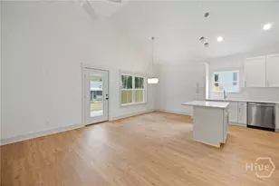 1916 Delaware St, Savannah, GA 31404 - Photo 12