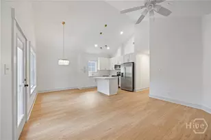 1916 Delaware St, Savannah, GA 31404 - Photo 10