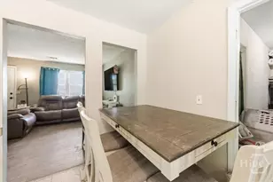 345 W Poplar St, Jesup, GA 31545 - Photo 10