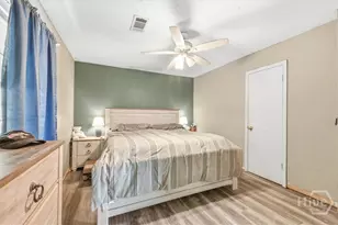 345 W Poplar St, Jesup, GA 31545 - Photo 22