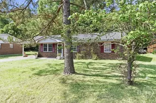 345 W Poplar St, Jesup, GA 31545 - Photo 4