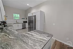 1309 E 33rd St, Savannah, GA 31404 - Photo 14