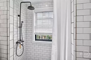 532 E Charlton St, Savannah, GA 31401 - Photo 14