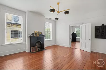 10 W Liberty Street, Savannah, GA 31401 - Photo 16