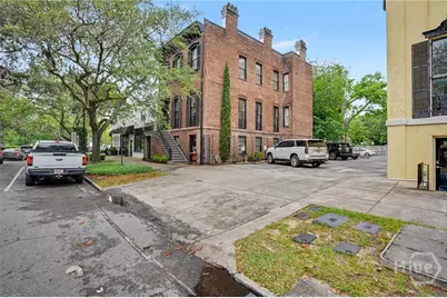 10 W Liberty Street, Savannah, GA 31401 - Photo 4