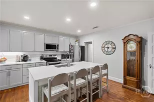 332 E 56th St, Savannah, GA 31405 - Photo 8