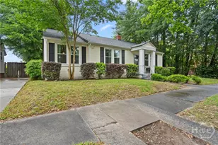 332 E 56th St, Savannah, GA 31405 - Photo 2