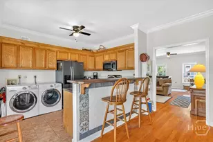 306 E 33rd St, Savannah, GA 31401 - Photo 8