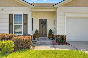 131 Crystal Lake Dr, Savannah, GA 31407 - Photo 2