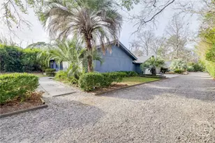 122 A Smith Ave, Savannah, GA 31408 - Photo 2