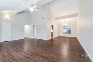 122 A Smith Ave, Savannah, GA 31408 - Photo 6