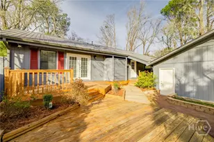 122 B C Smith Ave, Savannah, GA 31408 - Photo 4