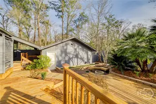 122 B C Smith Ave, Savannah, GA 31408 - Photo 4