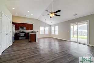 183 Lakepointe Dr, Port Wentworth, GA 31407 - Photo 2