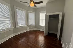 213 W 39th St, Savannah, GA 31401 - Photo 4