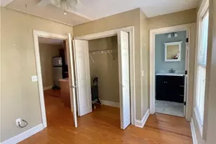 110 E Duffy St, Savannah, GA 31401 - Photo 8