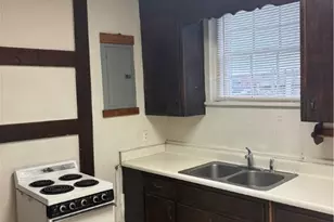 219 E Taylor St, Savannah, GA 31401 - Photo 12