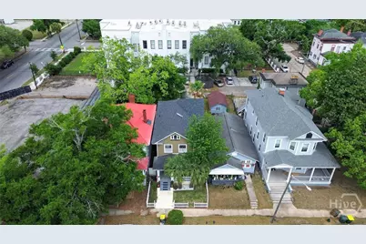 310 W 39th Street, Savannah, GA 31401 - Photo 52