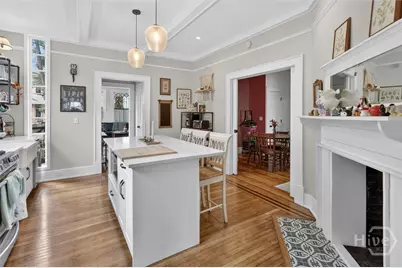 310 W 39th Street, Savannah, GA 31401 - Photo 14