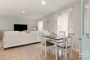 302 E Island Square Dr, Saint Simons, GA 31522 - Photo 8